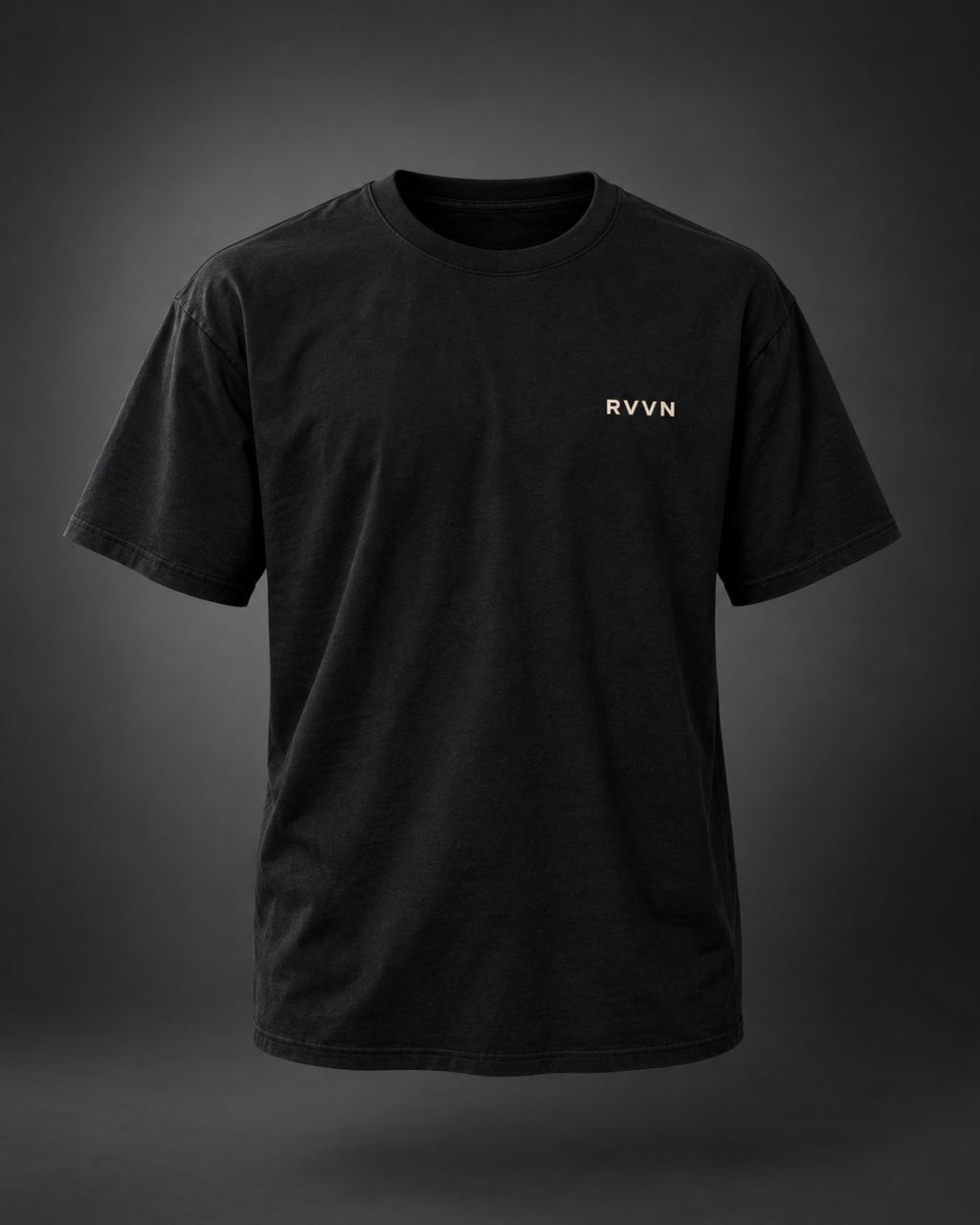 RVVN CORE polera negra, frente con logo RVVN en el pecho